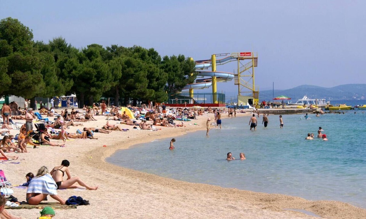 Tribunj Apartment | One bedroom apartment near beach Tribunj, Vodice (A-12070-c)