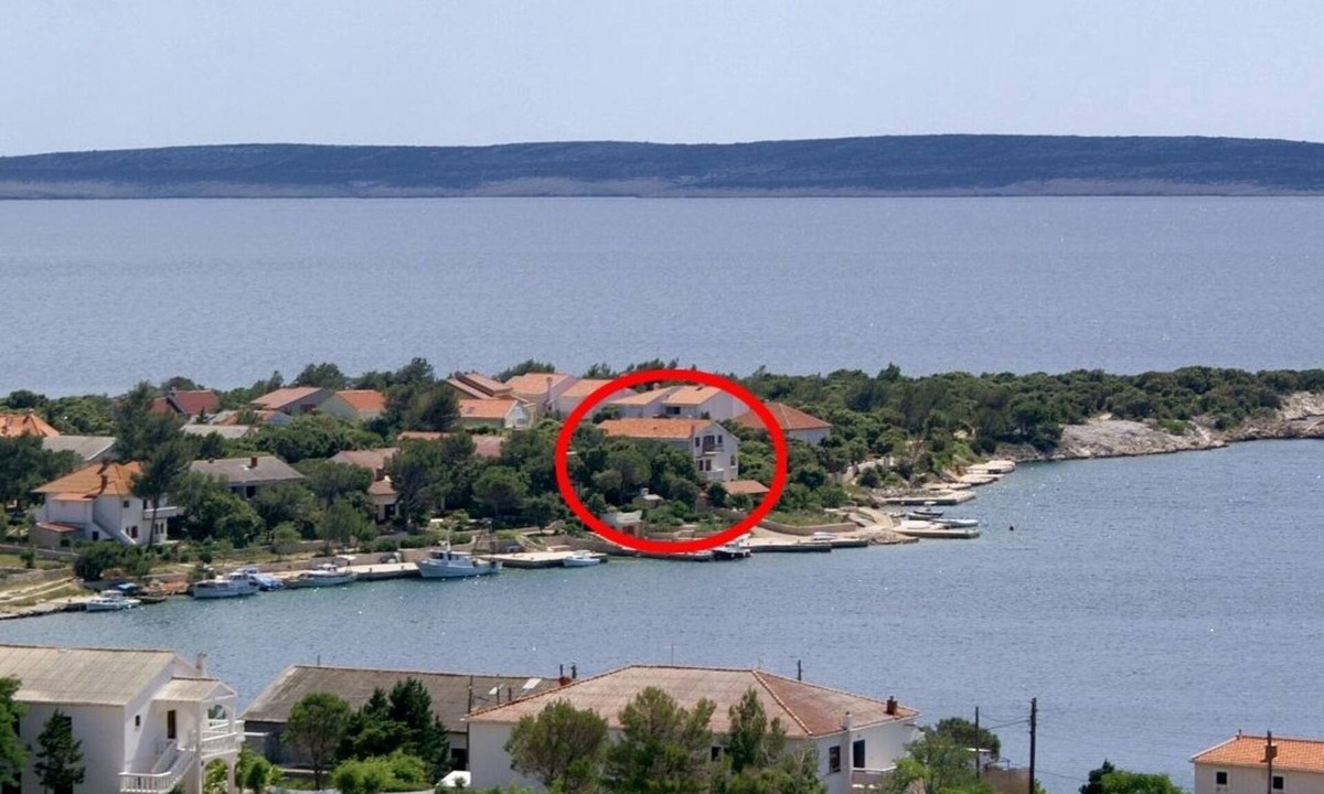 Simuni Apartment | One bedroom apartment near beach Šimuni, Pag (A-236-c)