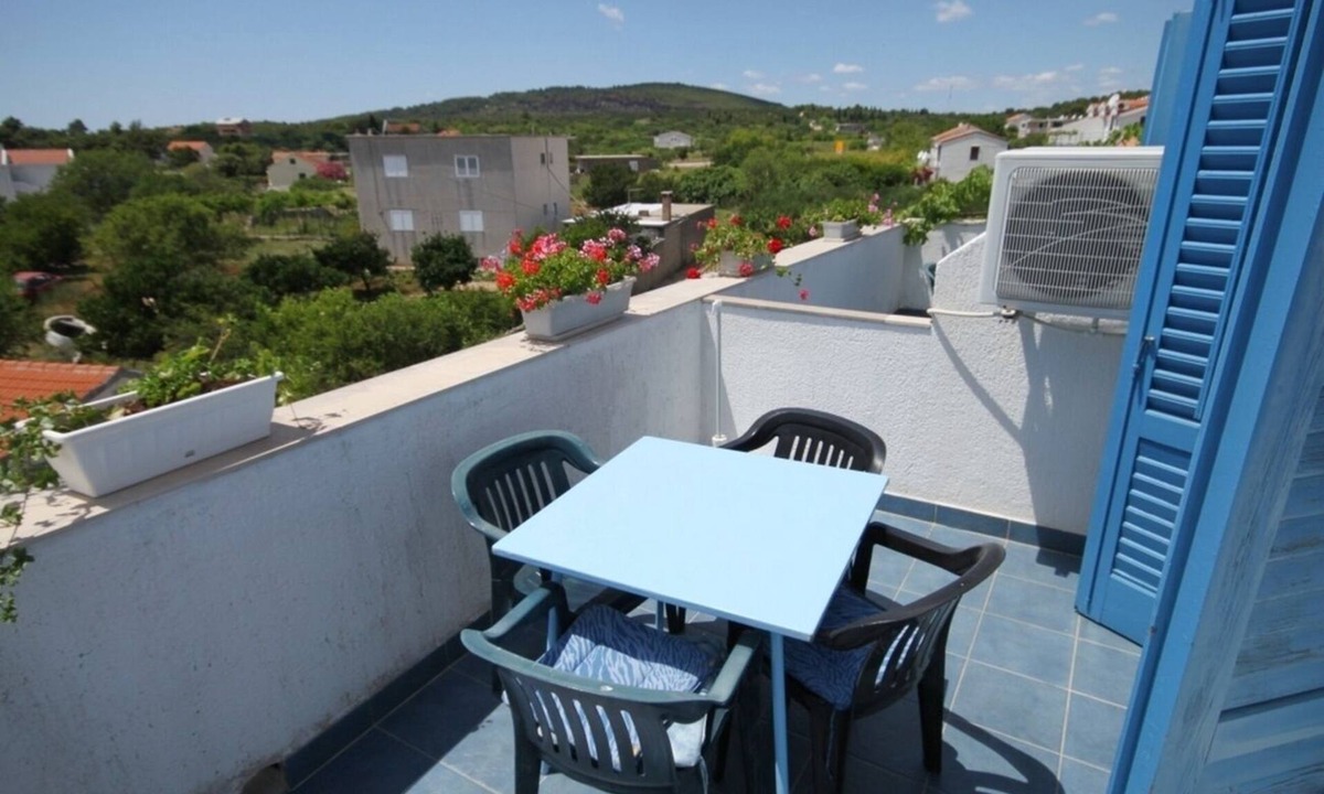 Sucuraj Apartment | One bedroom apartment with terrace and sea view Sućuraj (Hvar) (A-3589-b)