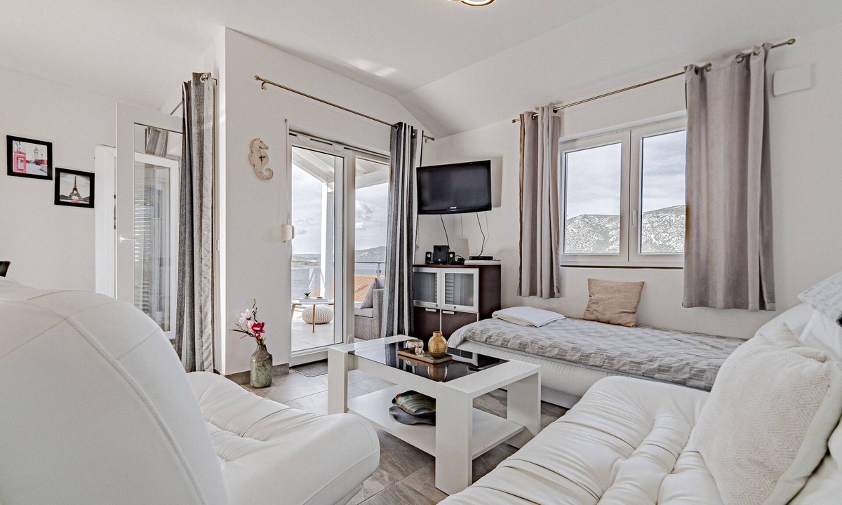 Kneza Apartment | One bedroom apartment with terrace and sea view Kneža, Korčula (A-21863-a)