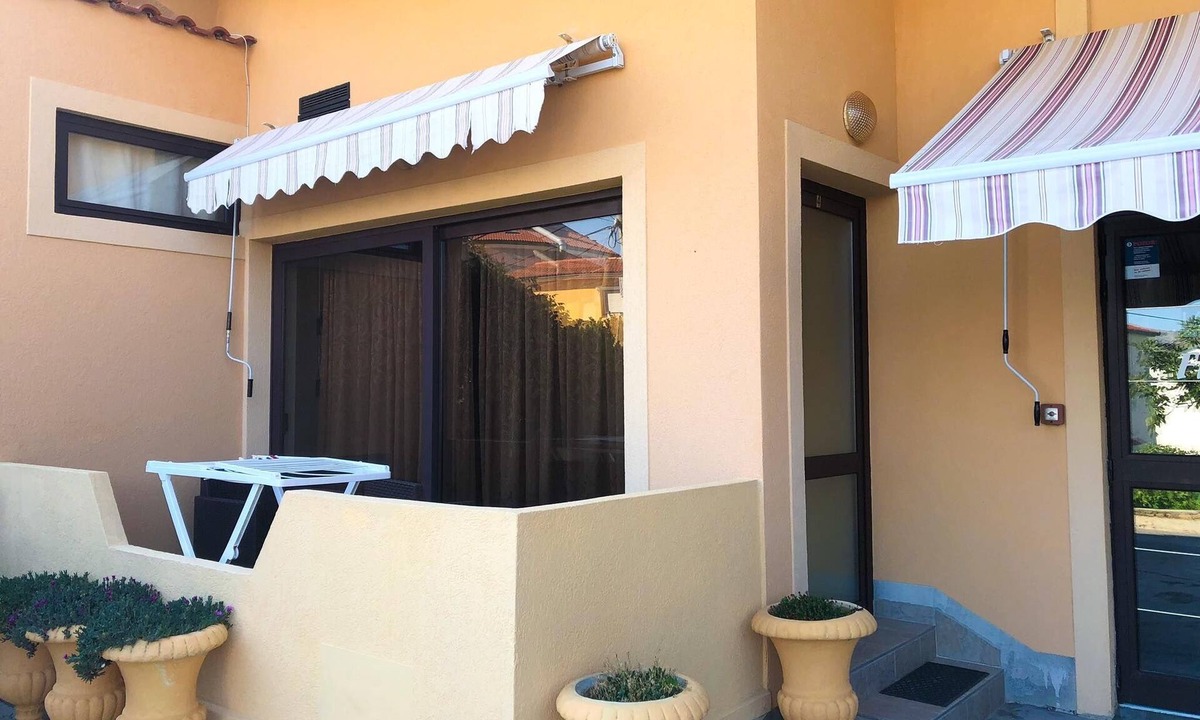 Lopar Apartment | One bedroom apartment with terrace Lopar, Rab (A-21808-c)