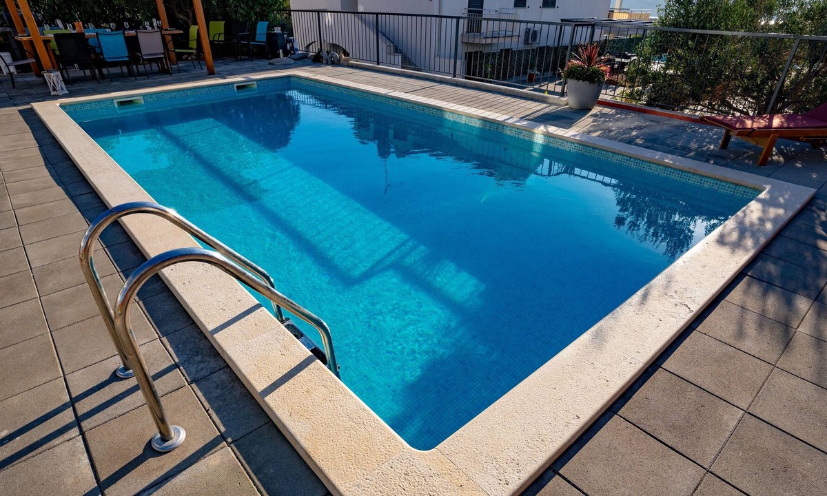 Cove Makarac (Milna) Apartment | One bedroom apartment with terrace Milna, Brač (A-21179-a)