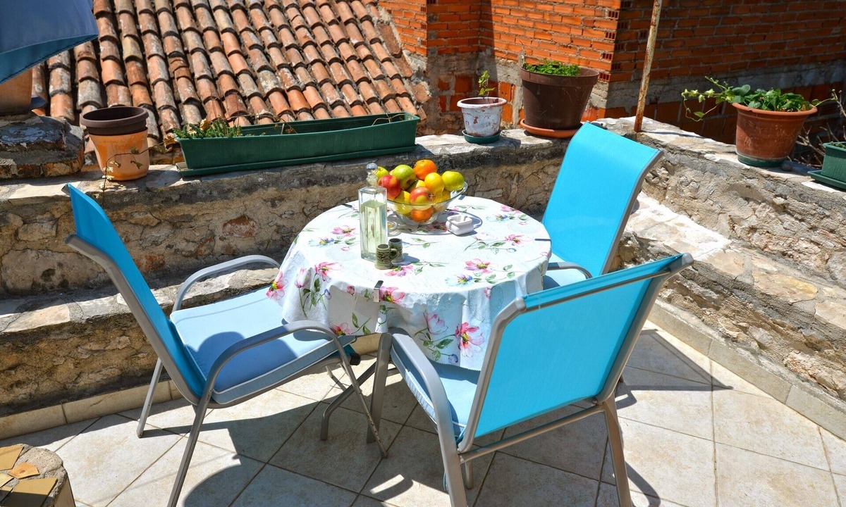 Susica Apartment | One bedroom apartment with terrace and sea view Murter (A-5097-b)