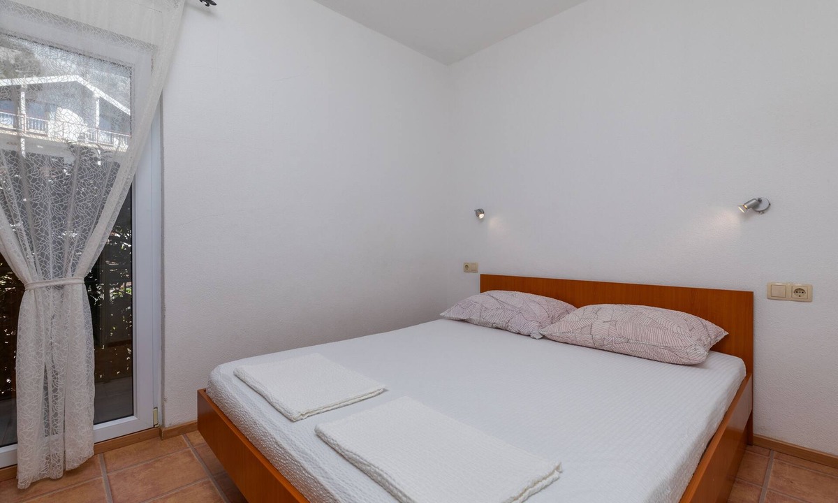 Podaca Apartment | One bedroom apartment with balcony Podaca, Makarska (A-6050-e)
