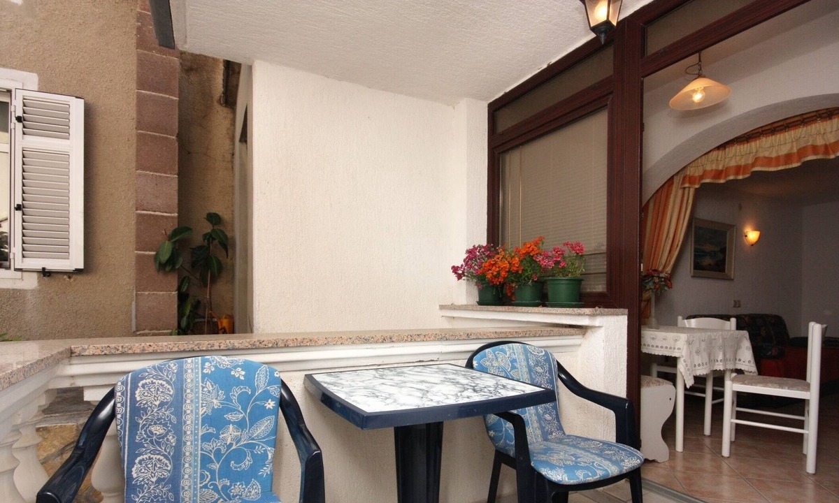 Vrbnik Apartment | One bedroom apartment with terrace Vrbnik, Krk (A-5301-a)