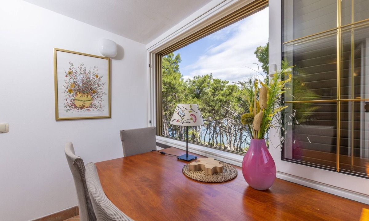 Island Hvar Apartment | One bedroom apartment with terrace and sea view Jelsa (Hvar) (A-8729-b)
