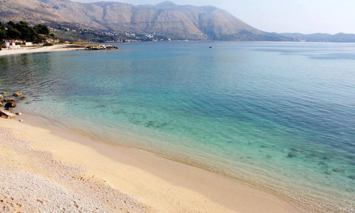Mlini Apartment | One bedroom apartment with balcony and sea view Mlini, Dubrovnik (A-8835-b)