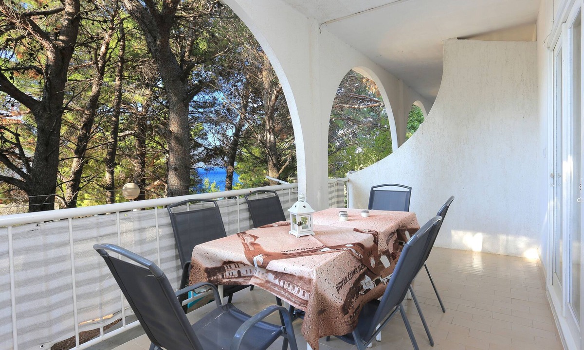 Stanici Apartment | One bedroom apartment with terrace and sea view Balića Rat, Omiš (A-1065-b)
