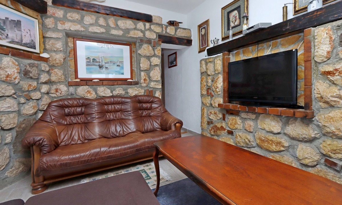 Senj Apartment | One bedroom apartment with terrace and sea view Senj (A-5571-c)