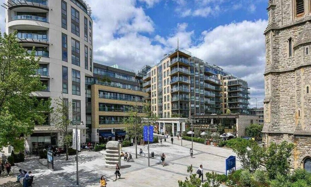 Ealing Common Apartment | One Bedroom Apt with Balcony in Ealing Common