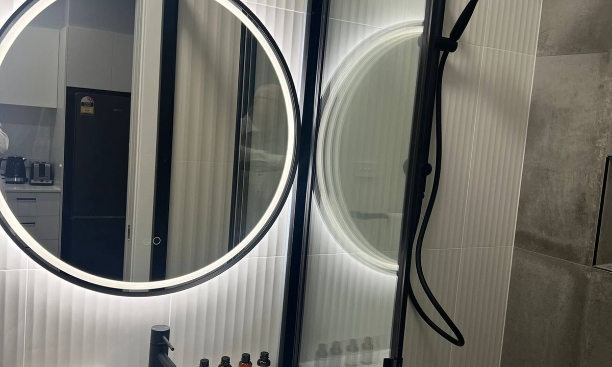 Adamstown Heights Apartment | One Bedroom Deluxe Apartment