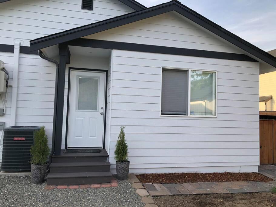 Midland Apartment | One bedroom condo, with two parking spots.