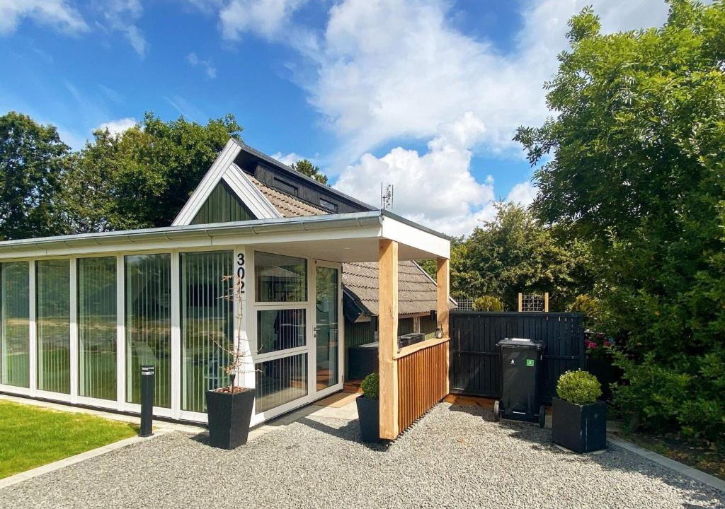 Falen House | One-Bedroom Holiday home in Hemmet 1