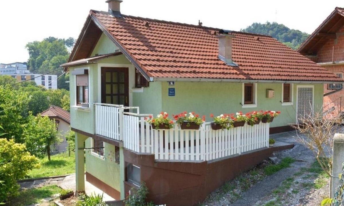 Krapinske Toplice Apartment | One bedroom apartment with air-conditioning Krapinske Toplice, Zagorje (A-20688-a)