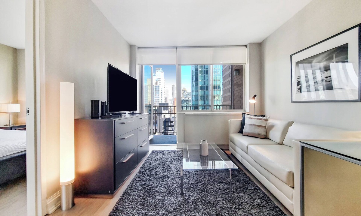 NoMad Apartment | One Bedroom in Flatiron District with Rooftop