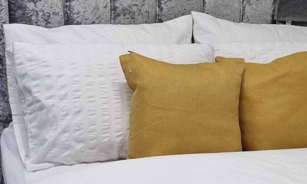 Luton Apartment | One Bedroom Studio nice clean and comfortable.