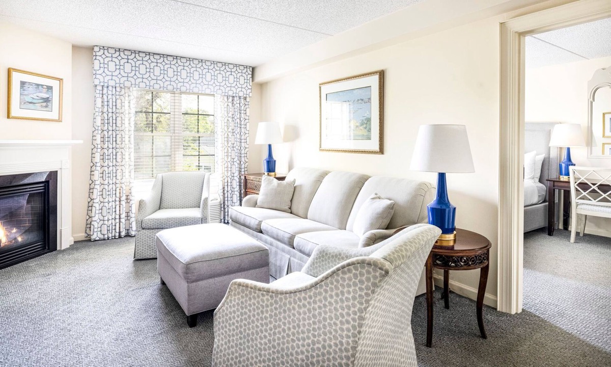 The Pines Hotel | One-Bedroom Suite | Fireplace & Sleeper Sofa