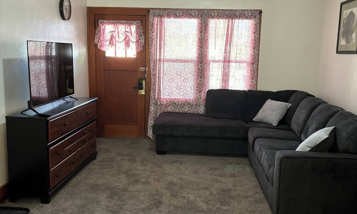 Rawlins House | One block from downtown One bed one bath with extra folded out bed.