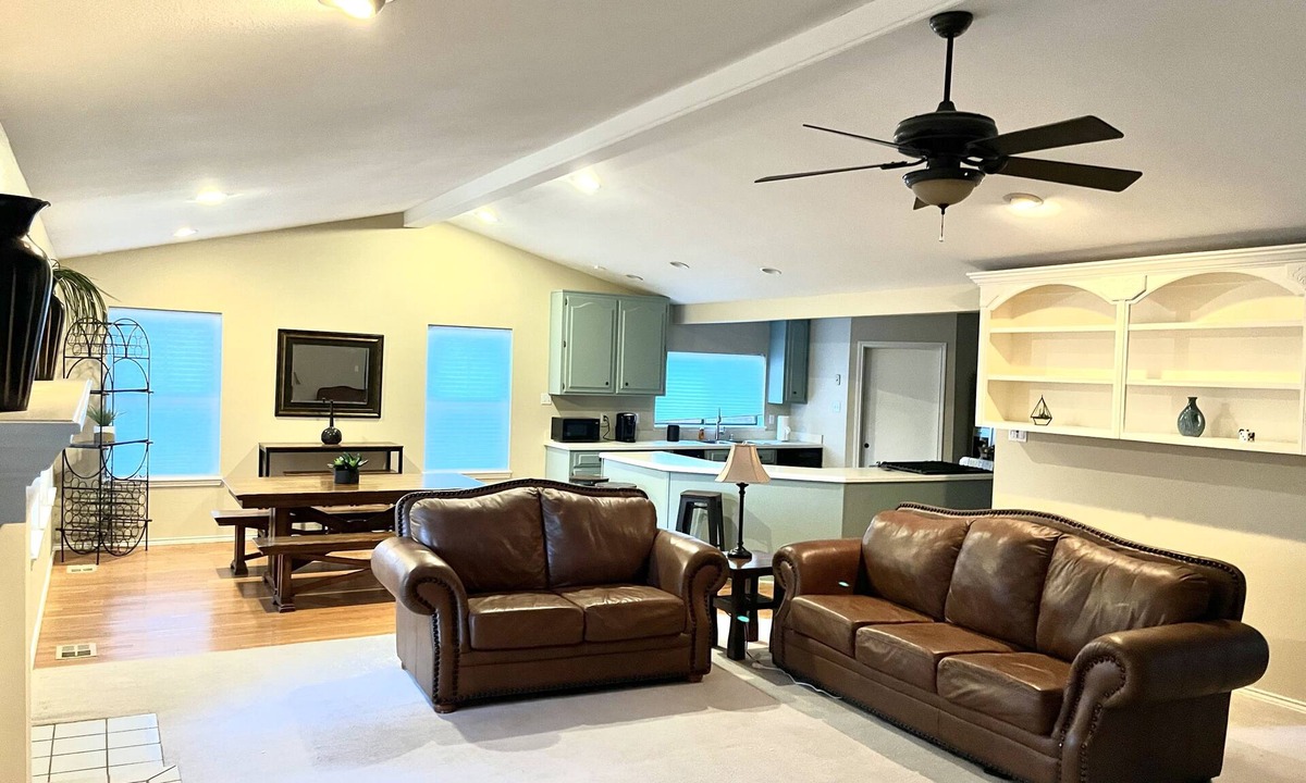 Ruidoso House | One level open concept home in the beautiful Ruidoso pines.