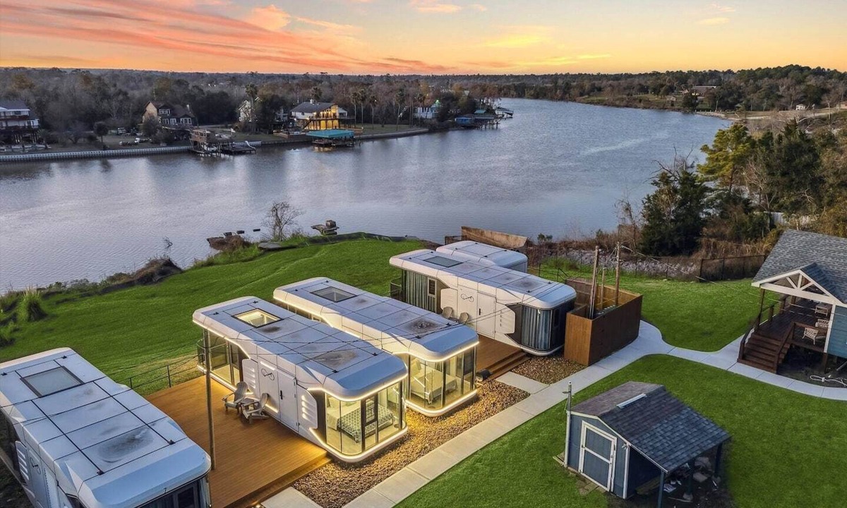 Highlands Apartment | One-of-a-kind tiny home designed for an unforgettable stay by the beautiful San Jacinto River