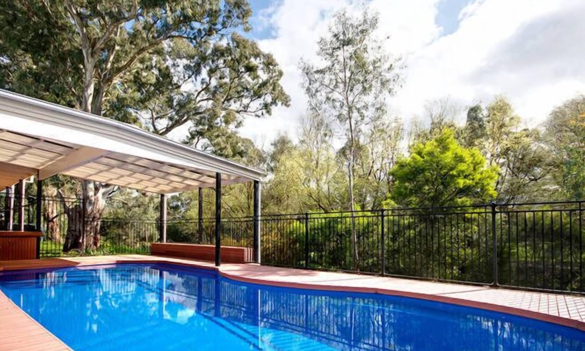 Upper Wakefield Apartment | One Tree Accommodation: The Suite