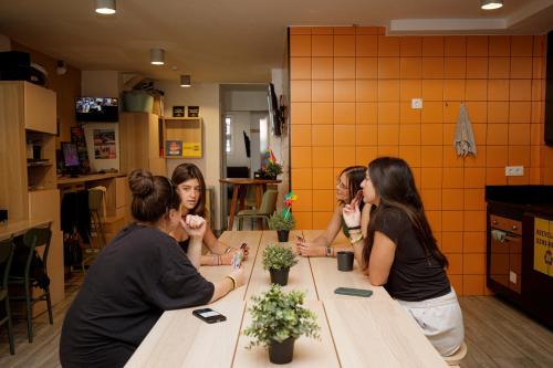El Poble-sec Hostel | Onefam Paralelo