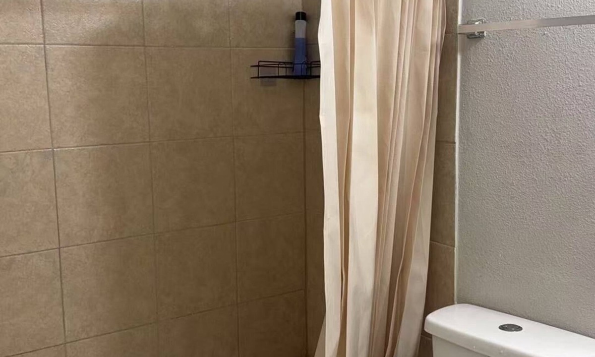 Texas City House | Only 38 dollars a night-Queen size bed room for two people