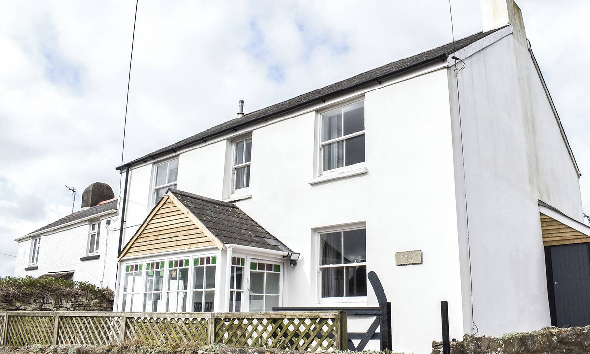 Littleham Cottage | Only 4 miles from Westward Ho.