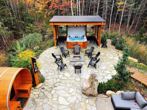 Petite-Riviere-Saint-Francois Ski Chalet | ONNEA - Magical Chalet & Spa - Sauna - Fireplace - EV Chrger - AC