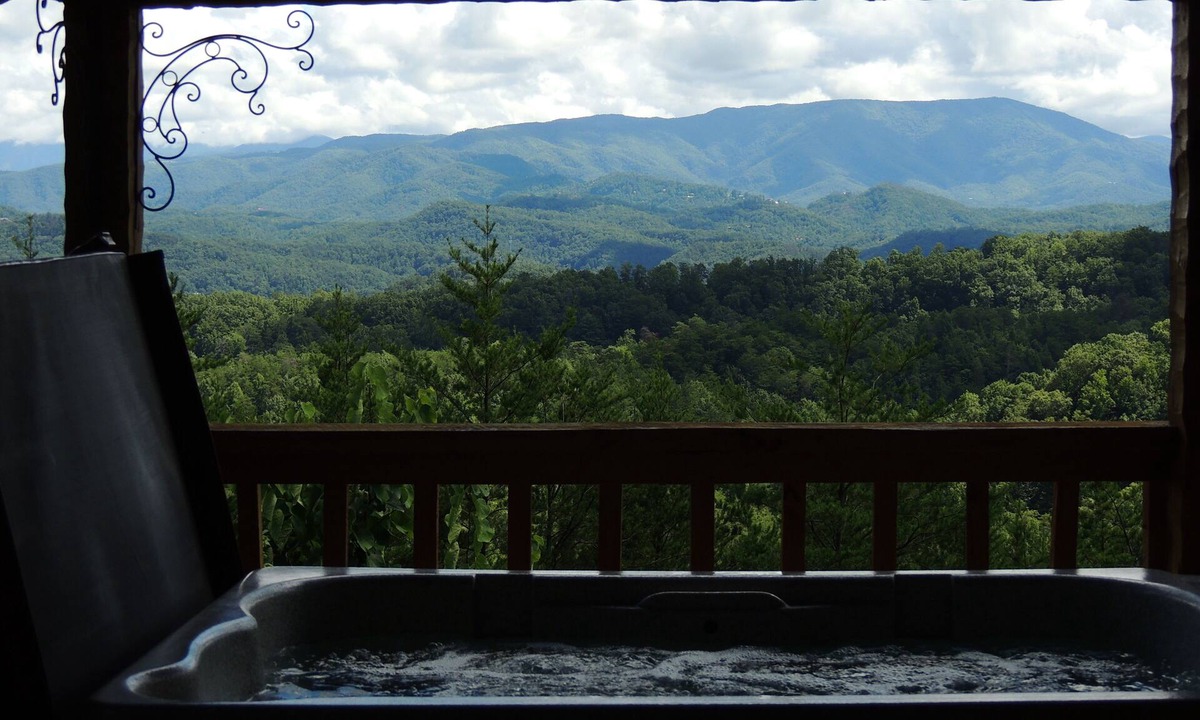 Sevierville Cabin | Open 7/25-31, 8/9-23 Stairway to Heaven, Secluded, Elegant, Breathtaking Views!