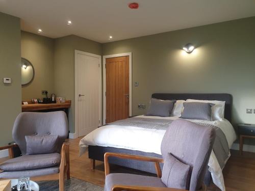 Barrow Gurney House | Open Acres Accommodation