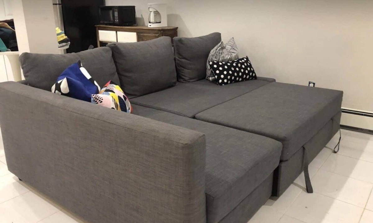 Greenlawn Apartment | Open bright airy basement apartment