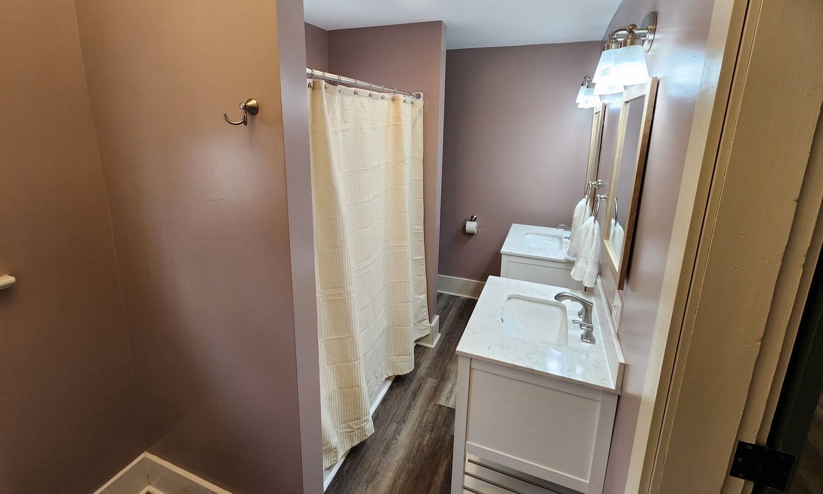 Wapakoneta House | Open Concept Home