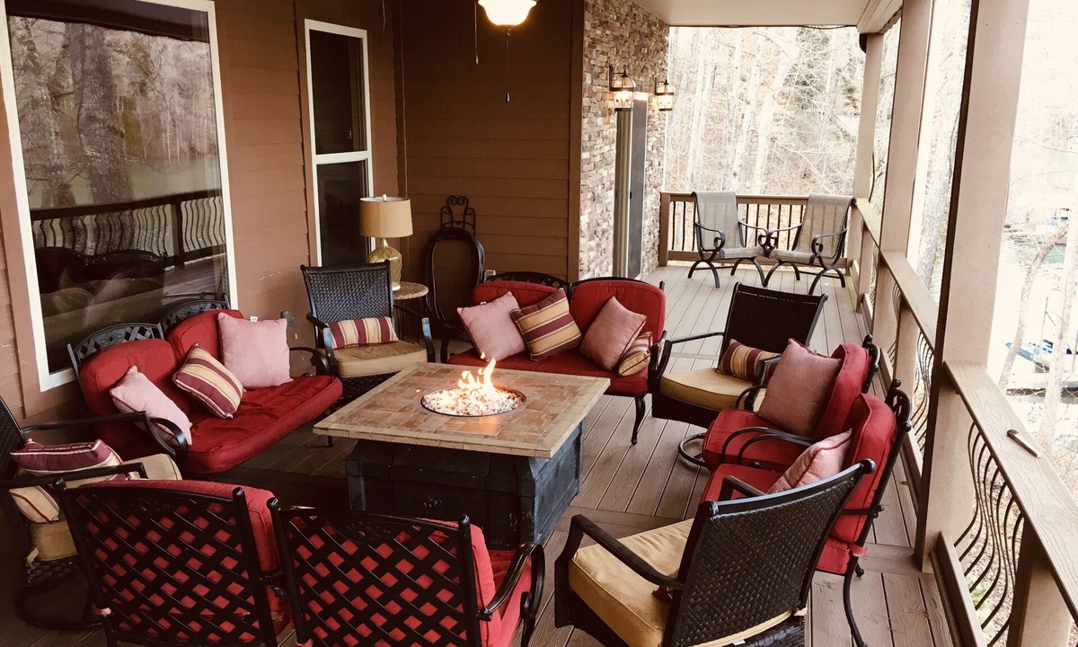 Big Creek House | Open June 12-18 & July 31-Aug 6,Lakefront, Hot Tub, 2 Story Dock, 2 kitchens