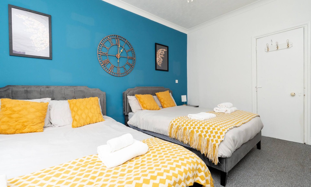 Southsea Apartment | Open Mind Property - 2 Bedrooms