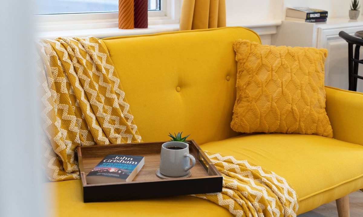 Portsmouth Apartment | Open Mind Property - Apartment with 2 Beds