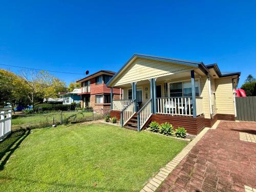 Patonga House | Open Plan Coastal Beauty in Patonga Beach