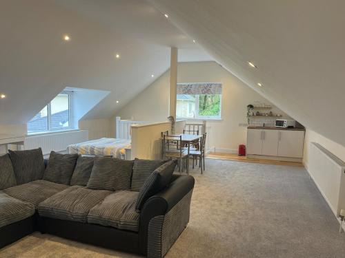 Lydiard Millicent Apartment | Open plan Studio Apartment