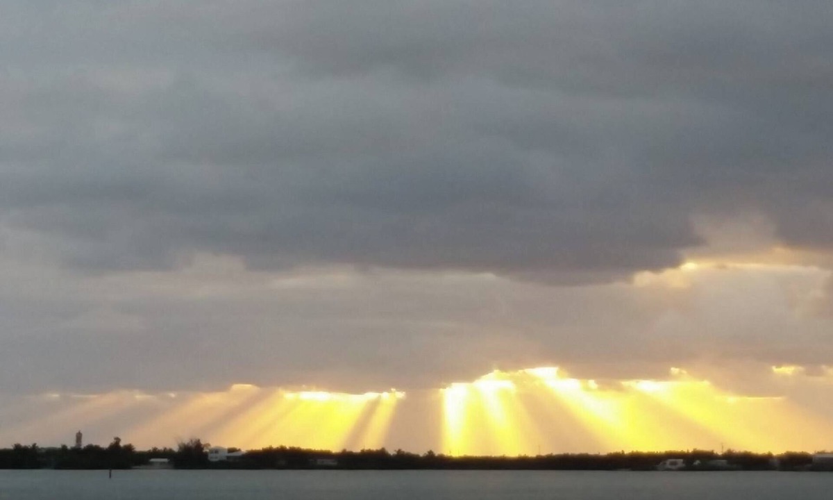 Little Torch Key House | Open Water Modern Home 2/2