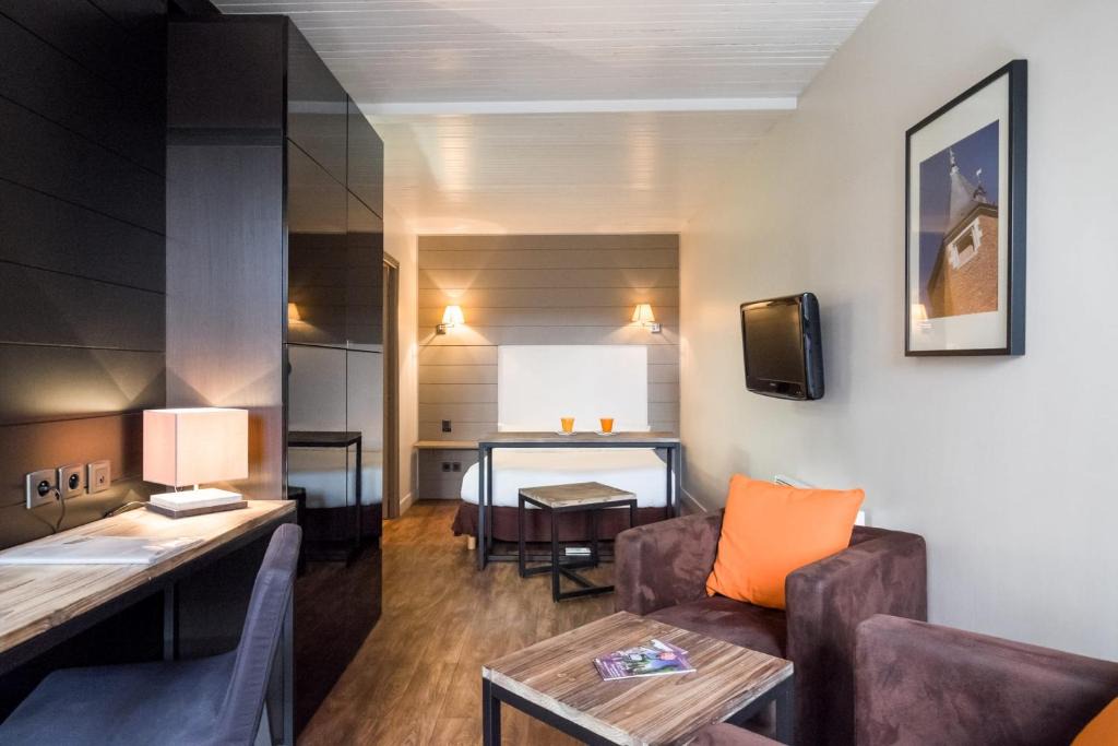 Lille Centre Ville Apartment | Opera - Flat close to stations and old city - Welkeys