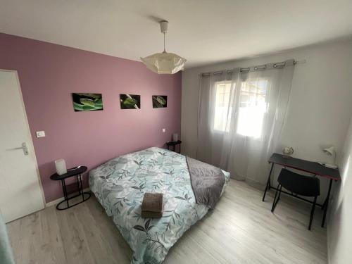 Foix House | Ophidia