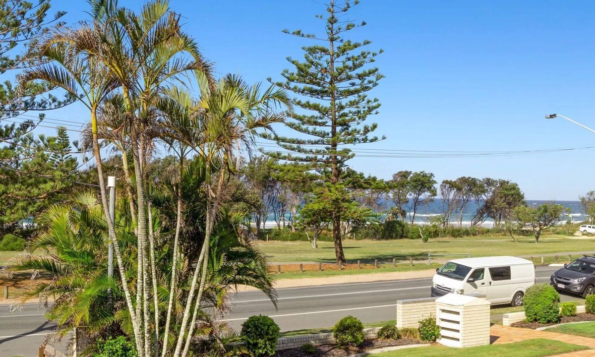 Kingscliff House | Opulence on Marine Parade