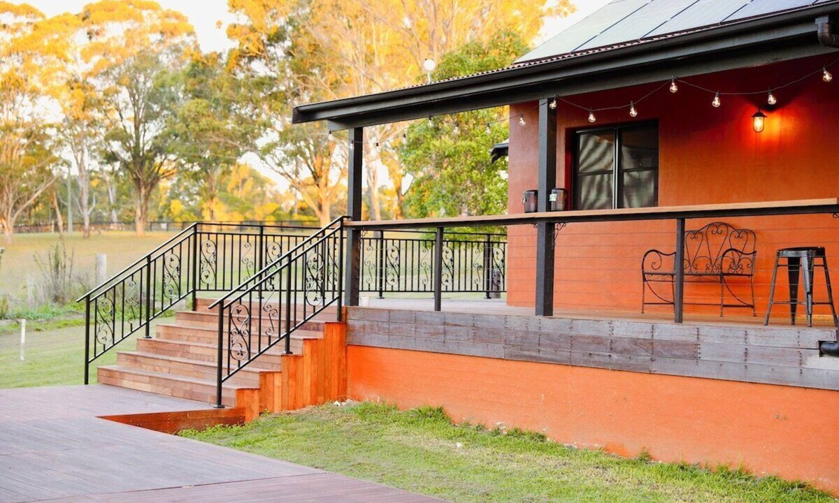 Lovedale Cottage | Orange cottage in Lovedale