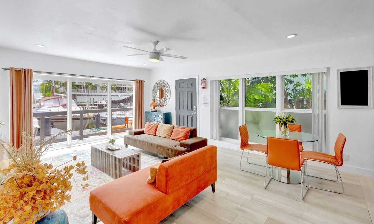 Hendricks and Venice Isles Apartment | Orange Dream on the Water