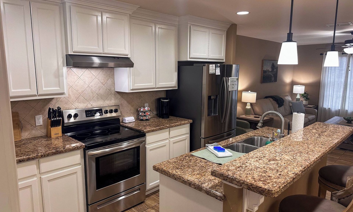Orange Grove House | Orange Grove Country Home, 3-bedroom/2 bath