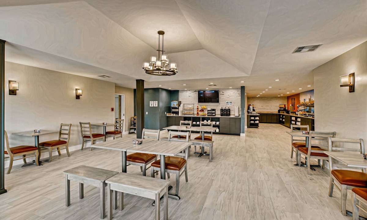 Heritage Hills Hotel | Orangewood Inn & Suites Midtown