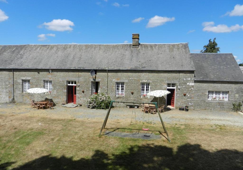 Saint-Pierre-la-Vieille House | Orbigny Vakantiewoningen