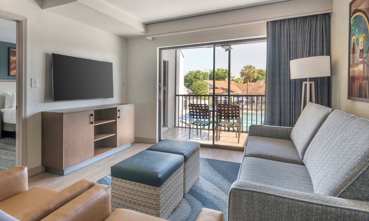 West Kissimmee Hotel | Orbit One Vacation Villas