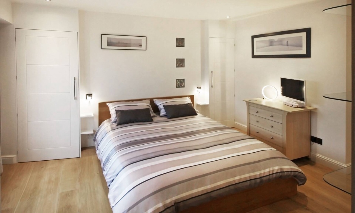 Hook Norton Apartment | Orchard Road Studio Apartment