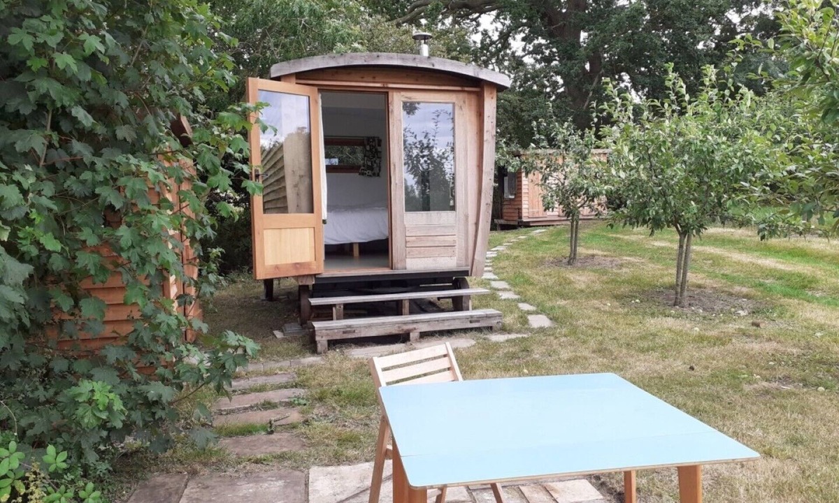 Bramfield Cabin | ORCHARD WAGON